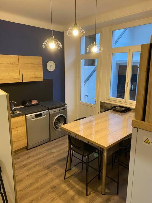 Gite De Tom Et Mag Classe 3 * Clevacances Vila Pontgibaud Exterior foto