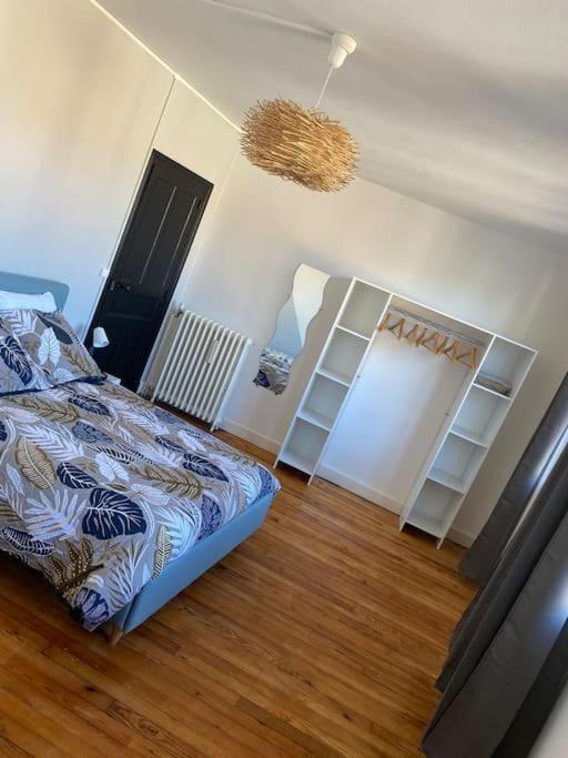 Gite De Tom Et Mag Classe 3 * Clevacances Vila Pontgibaud Exterior foto