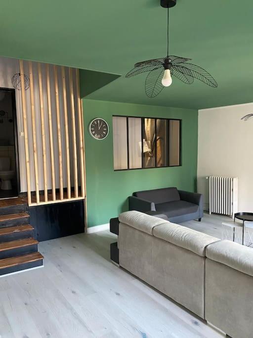 Gite De Tom Et Mag Classe 3 * Clevacances Vila Pontgibaud Exterior foto