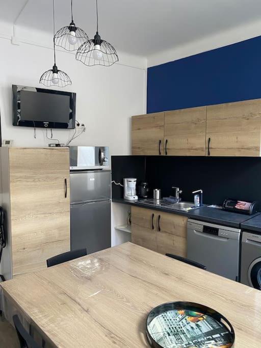 Gite De Tom Et Mag Classe 3 * Clevacances Vila Pontgibaud Exterior foto